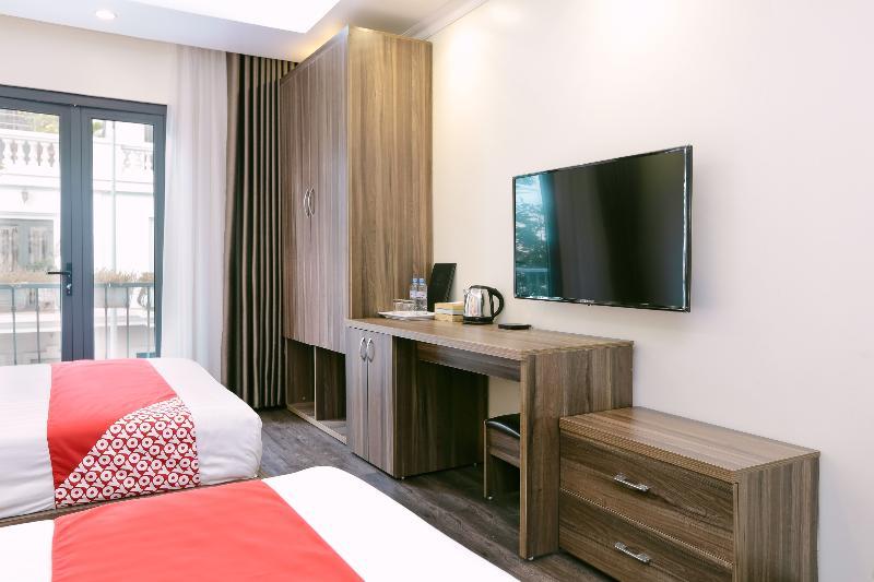 Oyo 562 Halong Legend Hotel Hạ Long Extérieur photo